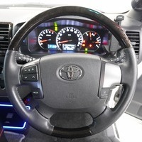 3373 平成30年式 ハイエース スーパーGL ダークプライムⅡ 2WD 2,000cc (ガソリン車) 5人乗車 6.87万kmのサムネイル