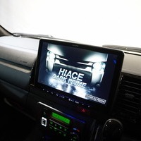3373 平成30年式 ハイエース スーパーGL ダークプライムⅡ 2WD 2,000cc (ガソリン車) 5人乗車 6.87万kmのサムネイル