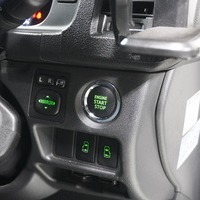 3428 平成29年式 ハイエース スーパーGL ダークプライム 2WD 2,000cc (ガソリン車) 5人乗車 6.19万kmのサムネイル