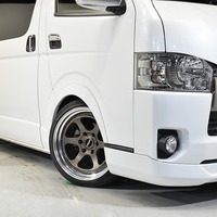 3428 平成29年式 ハイエース スーパーGL ダークプライム 2WD 2,000cc (ガソリン車) 5人乗車 6.19万kmのサムネイル