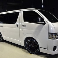 ｄ. CRS-PKG ハイエース S-GL DPⅡ 2WD 2,800CC ディーゼル車 5人乗り 即納車のサムネイル