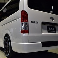 ｄ. CRS-PKG ハイエース S-GL DPⅡ 2WD 2,800CC ディーゼル車 5人乗り 即納車のサムネイル