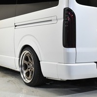 3428 平成29年式 ハイエース スーパーGL ダークプライム 2WD 2,000cc (ガソリン車) 5人乗車 6.19万kmのサムネイル
