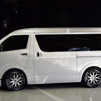 31. CRS-PKG ハイエース S-GLワイド DPⅡ 2WD 2,800CC ディーゼル車 5人乗り 即納車のサムネイル