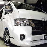 31. CRS-PKG ハイエース S-GLワイド DPⅡ 2WD 2,800CC ディーゼル車 5人乗り 即納車のサムネイル