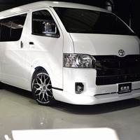 31. CRS-PKG ハイエース S-GLワイド DPⅡ 2WD 2,800CC ディーゼル車 5人乗り 即納車のサムネイル