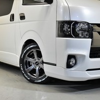 3373 平成30年式 ハイエース スーパーGL ダークプライムⅡ 2WD 2,000cc (ガソリン車) 5人乗車 6.87万kmのサムネイル