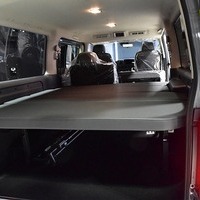 ｍ.キャラバン グランドプレミアムGX 2WD CRSキャラバンパッケージ 即納車のサムネイル