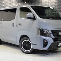 11 CRSコンプリート 日産 キャラバン GRANDプレミアム GX 2WD 2,400CC ディーゼル車 5人乗りのサムネイル