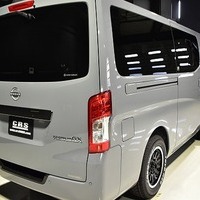 ｍ.キャラバン グランドプレミアムGX 2WD CRSキャラバンパッケージ 即納車のサムネイル