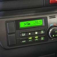3547 平成27年式 ハイエース スーパーGL ダークプライム 2WD 2,000cc (ガソリン車) 5人乗車 8.48万kmのサムネイル