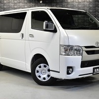 3574 令和3年式 ハイエース スーパーGL 2WD 2,800cc (ディーゼル車) 5人乗車 2.20万kmのサムネイル