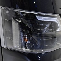 5 キャラバンPKG 日産 キャラバン NV350 GRAND プレミアムGX 2WD 2,400CC ディーゼル車 5人乗りのサムネイル