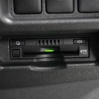 3718 令和3年式 ハイエース ワゴンGL 2WD 2,700cc (ガソリン車) 10人乗車 0.70万kmのサムネイル