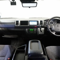 3718 令和3年式 ハイエース ワゴンGL 2WD 2,700cc (ガソリン車) 10人乗車 0.70万kmのサムネイル