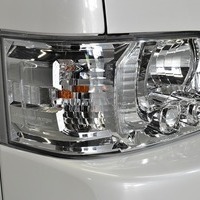 3200 ベッドキットⅣ タイプⅡ ハイエース ワゴンGL 4WD 2,700CC ガソリン車 10人乗りのサムネイル