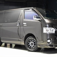 3677.平成30年式ハイエースバン スーパーGL 4WD 50thアニバーサリー ディーゼル車 4.3万㎞のサムネイル