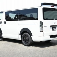 3706 令和5年式 ハイエース S-GL 2WD 2,700cc (ガソリン車) 5人乗車 7.715kmのサムネイル