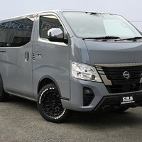 3760 CRSコンプリート 日産 キャラバン GRANDプレミアム GX 4WD 2,400CC ディーゼル車 5人乗りのサムネイル