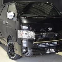 48.クロカンスタイル ハイエース SGL DPⅡ 4WD 2,800CC ディーゼル車 5人乗り 即納車のサムネイル