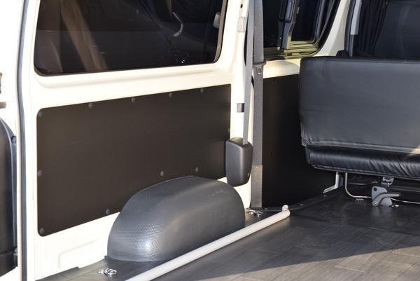 3793 令和3年式 ハイエースバン DX 2WD 2000cc ガソリン車 6人乗り