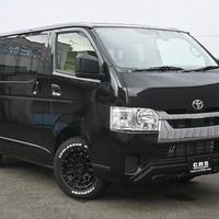 3671 令和4年式 ハイエース DX-GLパッケージ 2WD 2,000cc (ガソリン車) 5人乗車 0.5万kmのサムネイル