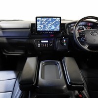3827 平成31年式 ハイエース スーパーGL ダークプライムⅡ 2WD 2,000cc (ガソリン車) 5人乗車 1.5万kmのサムネイル