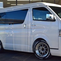 3233　スタイルＰＫＧ ハイエース ワイドS-GL DPⅡ 2WD 2,800㏄ ディーゼル車 5人乗りのサムネイル