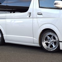 3844　平成28年式 ハイエース スーパーGL　 2WD 2,000cc (ガソリン車) 5人乗車 9.4万kmのサムネイル