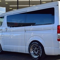 3233　スタイルＰＫＧ ハイエース ワイドS-GL DPⅡ 2WD 2,800㏄ ディーゼル車 5人乗りのサムネイル