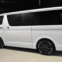 54.CRSパッケージ ハイエース SGL DPⅡ 2,800㏄ ディーゼル車 5人乗り 新車展示車のサムネイル