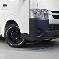 3820 令和4年式 ハイエース DX 2WD 2,000cc (ガソリン車) 3/6人乗車 5,400kmのサムネイル