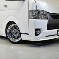 3845 令和3年式 ハイエース スーパーGL ダークプライムⅡ 2WD 2,000cc (ガソリン車) 5人乗車 0.90万kmのサムネイル