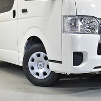 3899 令和5年式 ハイエース DX GLパッケージ 2WD 2,000cc (ガソリン車) 3/6人乗車 20kmのサムネイル