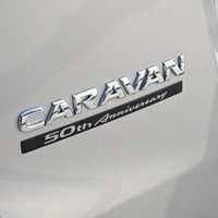3744 CRSコンプリート 日産 キャラバン 50th Anniversary（50周年記念車）4WD 2,400CC ディーゼル車 5人乗りのサムネイル