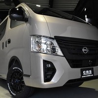 64.キャラバン CRSコンプリート GRAND PREMIUM GX 50thアニバーサリー 4WD 2,400㏄ ディーゼル車 寒冷地 オートスライドのサムネイル