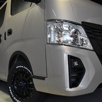 64.キャラバン CRSコンプリート GRAND PREMIUM GX 50thアニバーサリー 4WD 2,400㏄ ディーゼル車 寒冷地 オートスライドのサムネイル