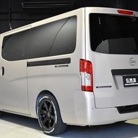 63.キャラバン CRSコンプリート GRAND PREMIUM GX 50thアニバーサリー 2WD 2,400ccディーゼル車 オートスライドドアのサムネイル