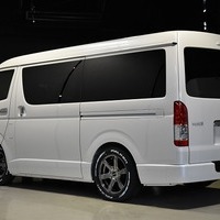 51.CRSパッケージ ハイエース ワイドスーパーGL DPⅡ2WD 2,800㏄ディーゼル車 即納のサムネイル