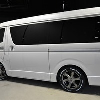 51.CRSパッケージ ハイエース ワイドスーパーGL DPⅡ2WD 2,800㏄ディーゼル車 即納のサムネイル