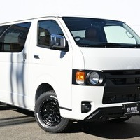 3946　令和5年式 ハイエース S-GL 4WD 2,800cc (ディーゼル車) 5人乗車 19kmのサムネイル