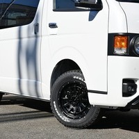 3946　令和5年式 ハイエース S-GL 4WD 2,800cc (ディーゼル車) 5人乗車 19kmのサムネイル