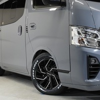 3802 令和6年式 日産 キャラバン GRANDプレミアム GX 2WD 2,400CC (ディーゼル車) 5人乗り 50kmのサムネイル