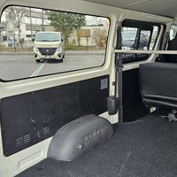 4012　平成29年式　レジアスエース　DX　GLパッケージ　マニュアル車　2WD　2000cc　ガソリン車　6人乗り　3.4万kmのサムネイル