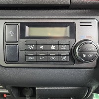 4122　ハイエース　スーパーGL　ダークプライムⅡ　2WD　2800cc　ディーゼル車　5人乗り　2.6万kmのサムネイル