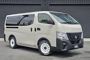 CRS横浜☆新車・中古車情報　４月１日更新しました！！サムネイル