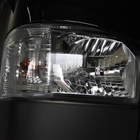 4152． コントラストパッケージ ハイエース バン DX 2WD 2000cc ガソリン車 3/6人乗り　のサムネイル