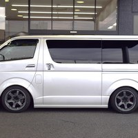 4164　平成30年式　ハイエースバン スーパーGL 2WD 2,000㏄ ガソリン車 6.1万㎞のサムネイル