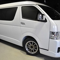 3503. 8ナンバーキャンピング車 ハイエース ワゴンGL 2WD　2700cc　ガソリン車 7人乗りのサムネイル