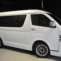 3503. 8ナンバーキャンピング車 ハイエース ワゴンGL 2WD　2700cc　ガソリン車 7人乗りのサムネイル